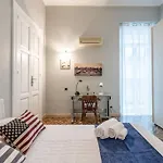 Dea - Boutique Loft In The Center * בארי